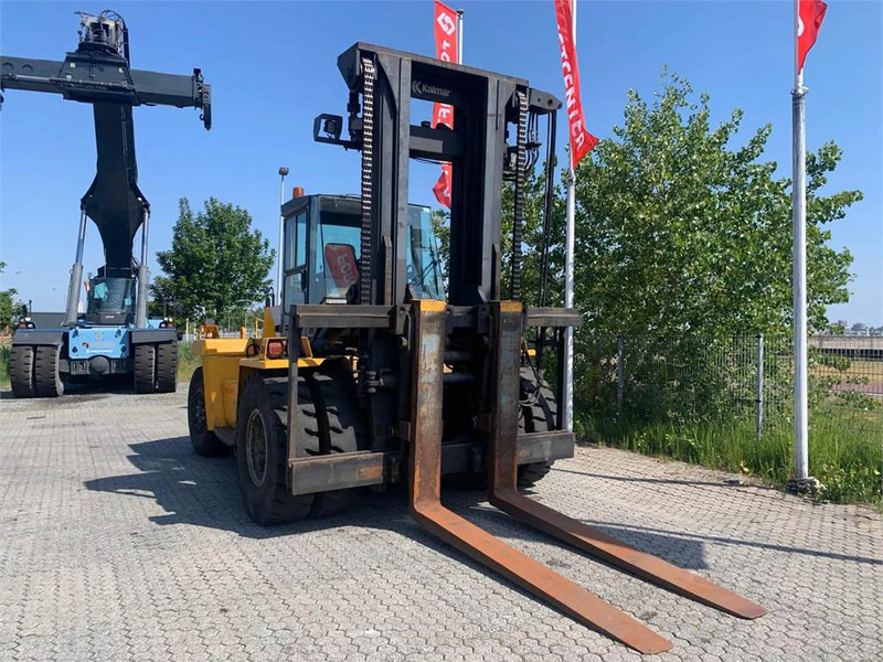 Kalmar DCD 200-12 LB - Chariot élévateur diesel: photos 3 Kalmar DCD 200-12 LB - Chariot élévateur diesel: photos 3