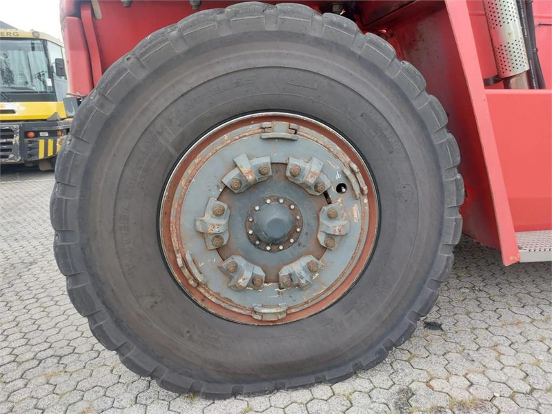 Reach stacker Kalmar DRG450-65C5X: photos 17