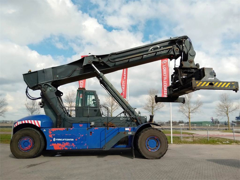 Linde C4531TL - Reach stacker: photos 1 Linde C4531TL - Reach stacker: photos 1