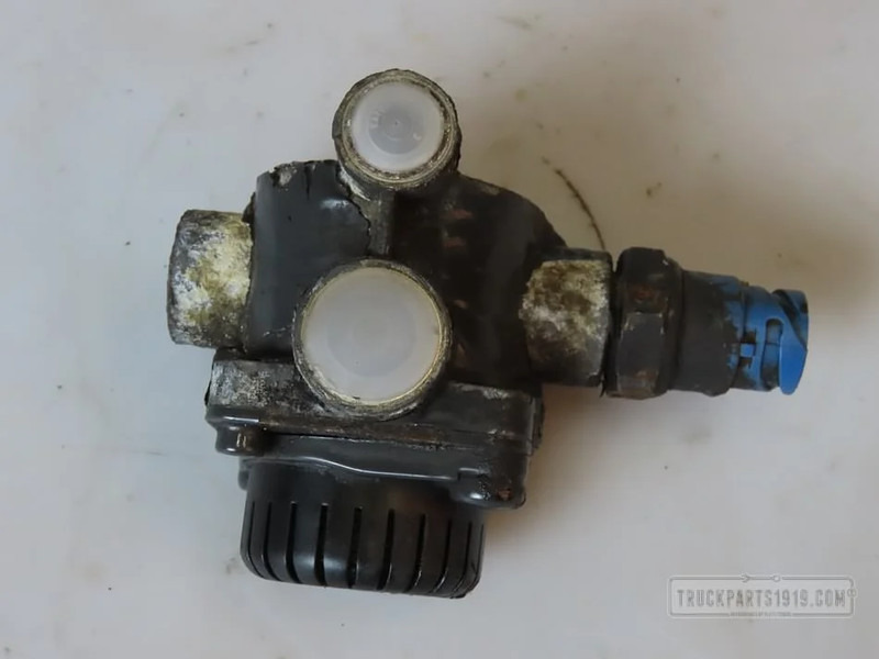 DAF Compressed Air System Relais ventiel DAF LF - Valve pour Camion: photos 1 DAF Compressed Air System Relais ventiel DAF LF - Valve pour Camion: photos 1