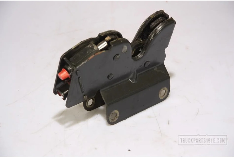 MAN Body & Chassis Parts Cabine Vergrendeling - Suspension de cabine pour Camion: photos 1 MAN Body & Chassis Parts Cabine Vergrendeling - Suspension de cabine pour Camion: photos 1