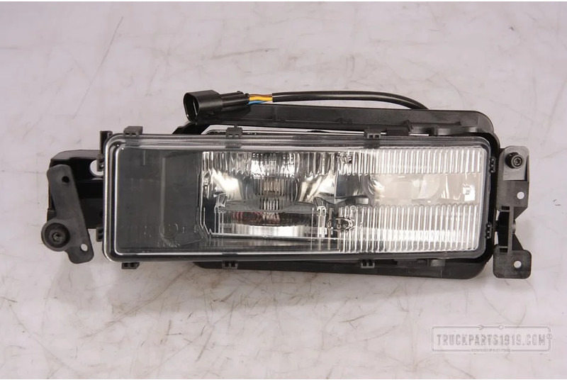 MAN F2000 Lighting Mistlamp - Feu anti-brouillard pour Camion: photos 1 MAN F2000 Lighting Mistlamp - Feu anti-brouillard pour Camion: photos 1