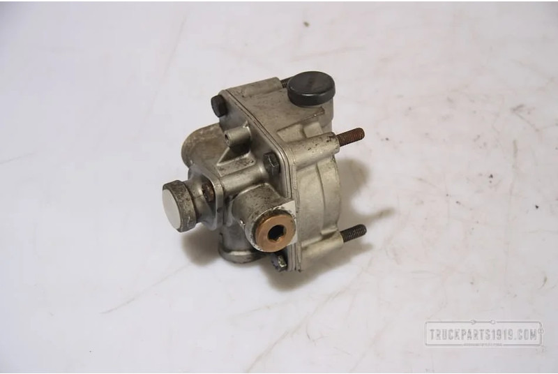 Renault Compressed Air System Relaisklep - Valve pour Camion: photos 2 Renault Compressed Air System Relaisklep - Valve pour Camion: photos 2