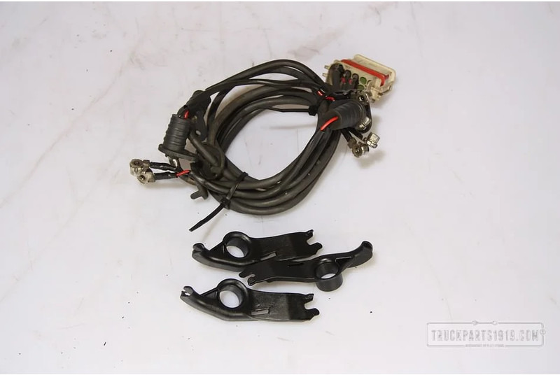 Scania Electrical System Scania Kabelboom Used - Câble/ Fil pour Camion: photos 1 Scania Electrical System Scania Kabelboom Used - Câble/ Fil pour Camion: photos 1