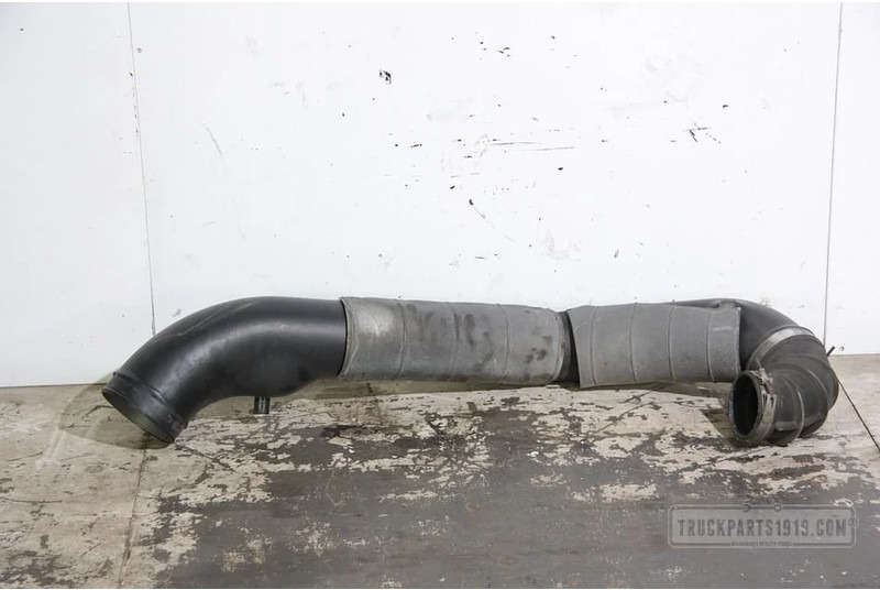 Volvo Body & Chassis Parts Luchtinlaat pijp Volvo FH - Système d'admission d'air pour Camion: photos 1 Volvo Body & Chassis Parts Luchtinlaat pijp Volvo FH - Système d'admission d'air pour Camion: photos 1