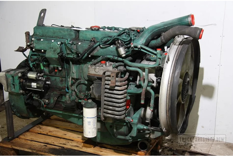 Volvo Engines & Parts Motor D7C 290 EC99 Euro 3 - Moteur pour Camion: photos 2 Volvo Engines & Parts Motor D7C 290 EC99 Euro 3 - Moteur pour Camion: photos 2