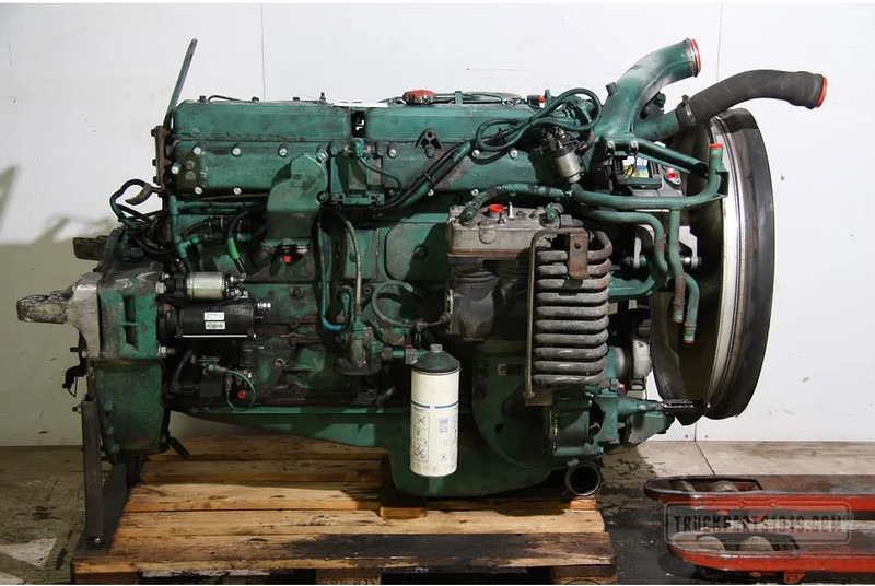 Volvo Engines & Parts Motor D7C 290 EC99 Euro 3 - Moteur pour Camion: photos 1 Volvo Engines & Parts Motor D7C 290 EC99 Euro 3 - Moteur pour Camion: photos 1
