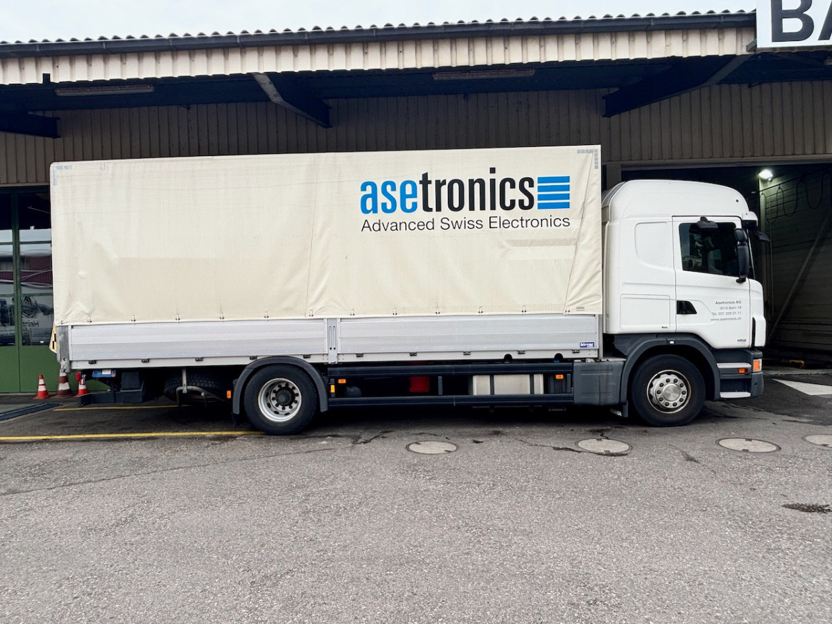 Camion à rideaux coulissants SCANIA G440: photos 12