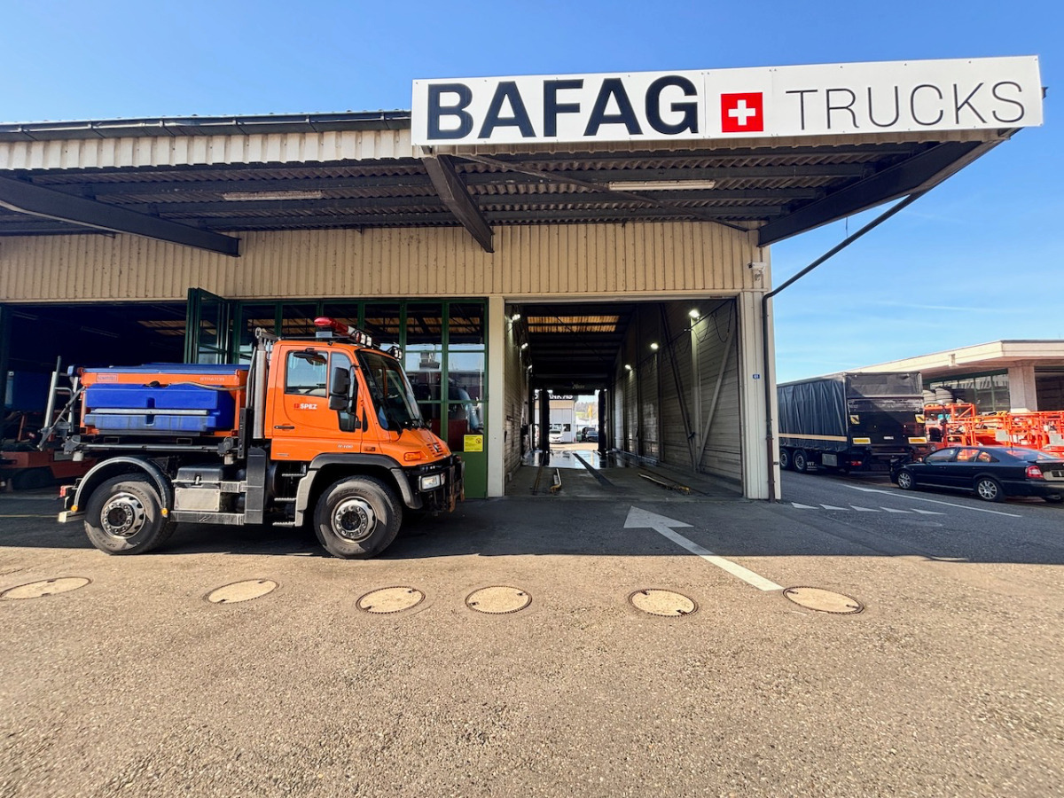 UNIMOG U400 - Camion benne: photos 2 UNIMOG U400 - Camion benne: photos 2