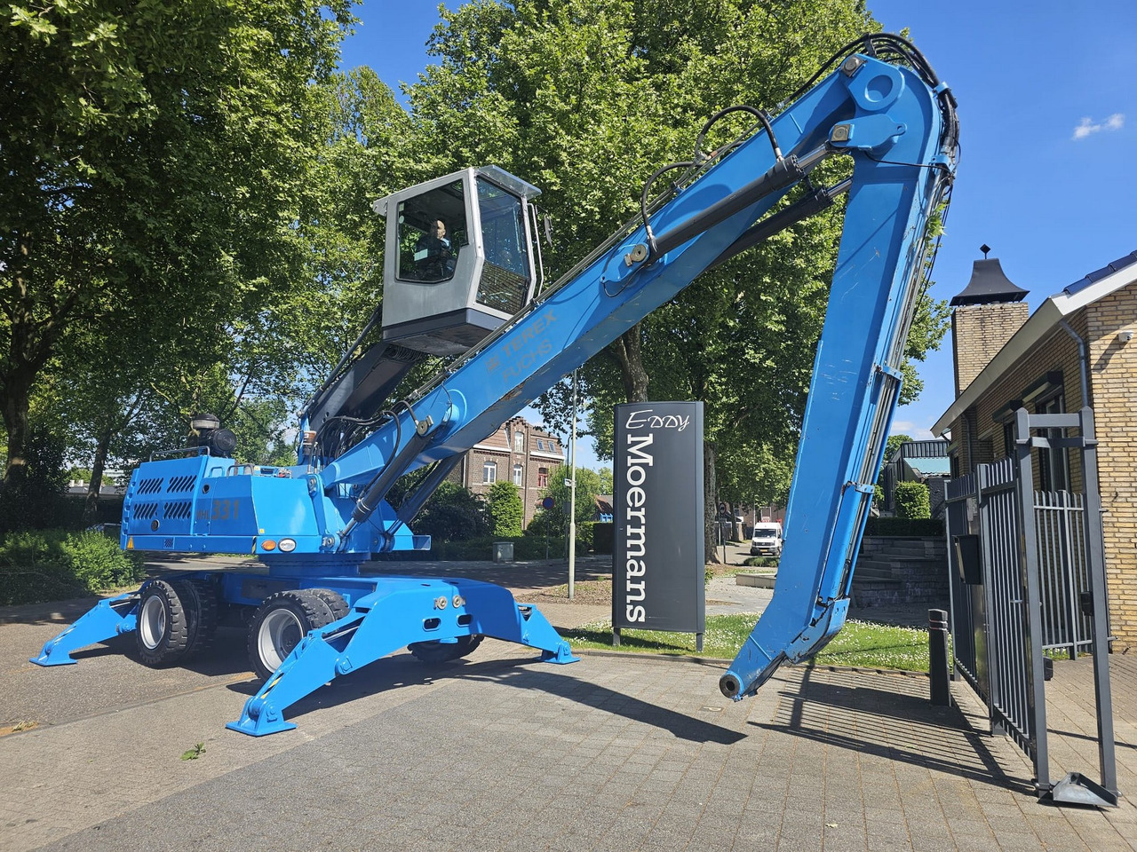 Fuchs MHL 331 Material Handler - Pelle de manutention: photos 1 Fuchs MHL 331 Material Handler - Pelle de manutention: photos 1