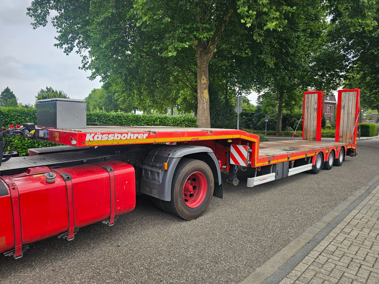 Kässbohrer LB3E With Hydraulic Flip Ramps - Semi-remorque surbaissé: photos 5 Kässbohrer LB3E With Hydraulic Flip Ramps - Semi-remorque surbaissé: photos 5