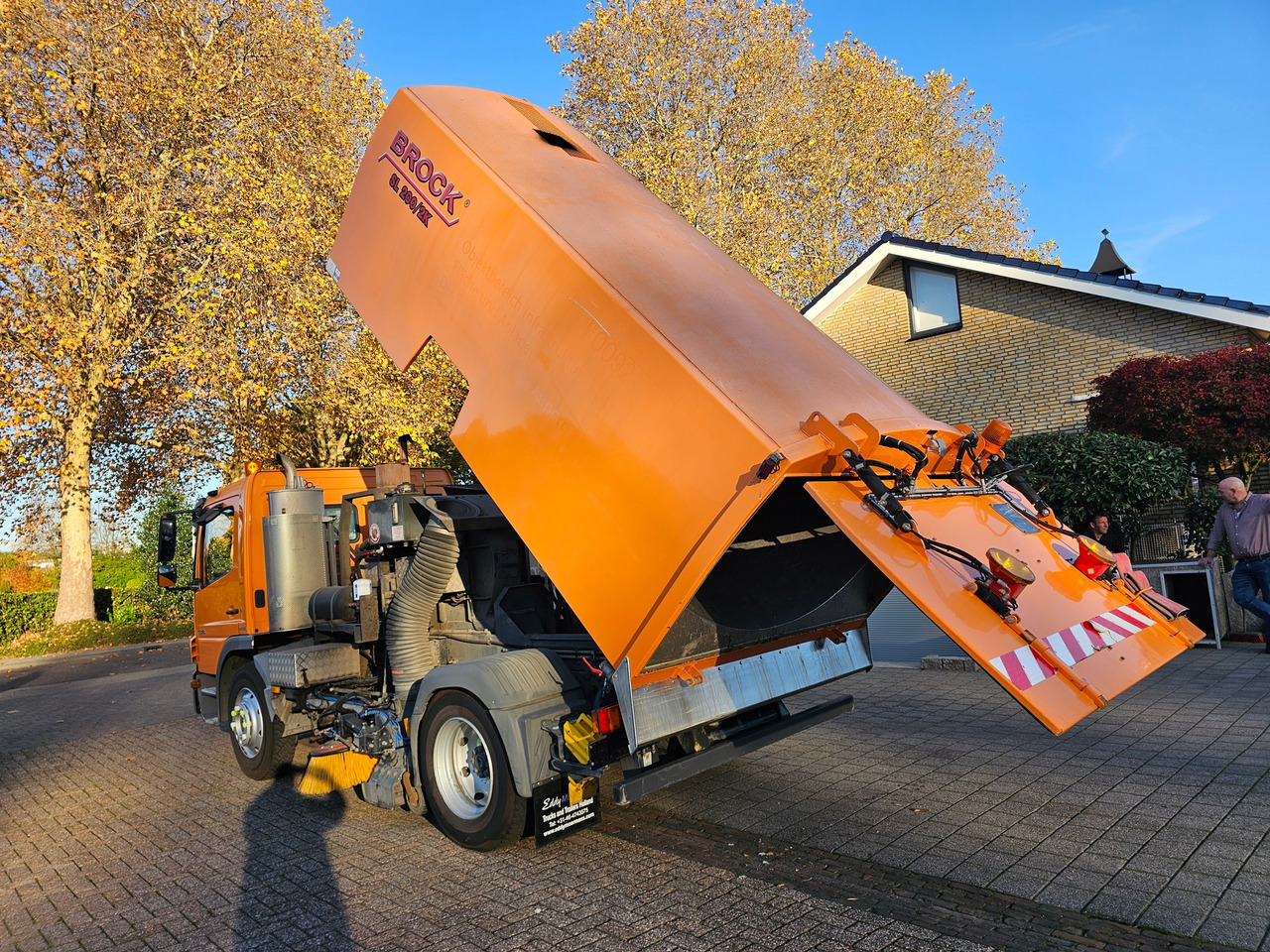 Mercedes Benz Atergo 1518 - Balayeuse de voirie: photos 2 Mercedes Benz Atergo 1518 - Balayeuse de voirie: photos 2