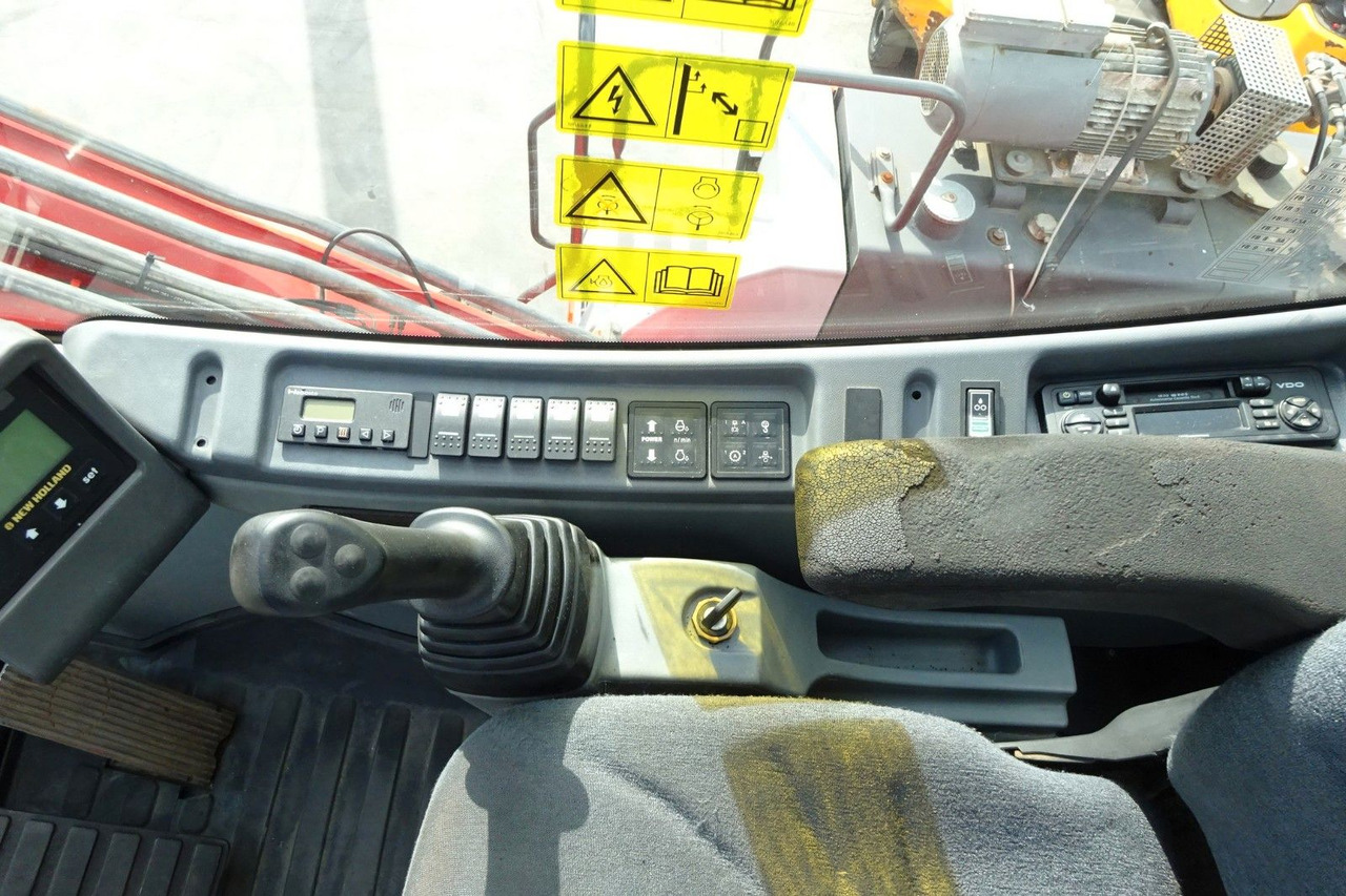 Pelle sur pneus New Holland MH 6.6 Umschlagbagger: photos 15