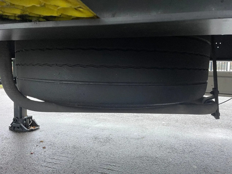 Kässbohrer Zij borden en laadklep xxl certificaat - Semi-remorque rideaux coulissants: photos 3 Kässbohrer Zij borden en laadklep xxl certificaat - Semi-remorque rideaux coulissants: photos 3