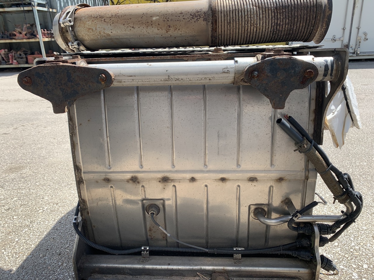 CATALYTIC CONVERTER 230L EURO 5 ACTROS MP3 - Catalyseur pour Camion: photos 4 CATALYTIC CONVERTER 230L EURO 5 ACTROS MP3 - Catalyseur pour Camion: photos 4