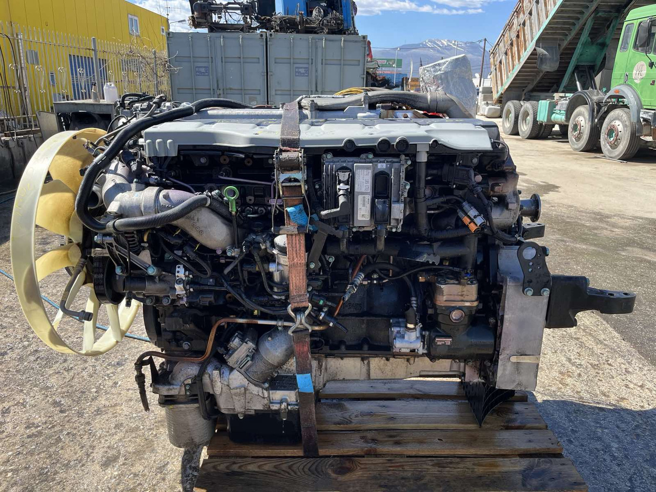 ENGINE MAN EURO 6 D2066LF68-LF61 FOR SPARE PARTS - Moteur et pièces pour Camion: photos 2 ENGINE MAN EURO 6 D2066LF68-LF61 FOR SPARE PARTS - Moteur et pièces pour Camion: photos 2