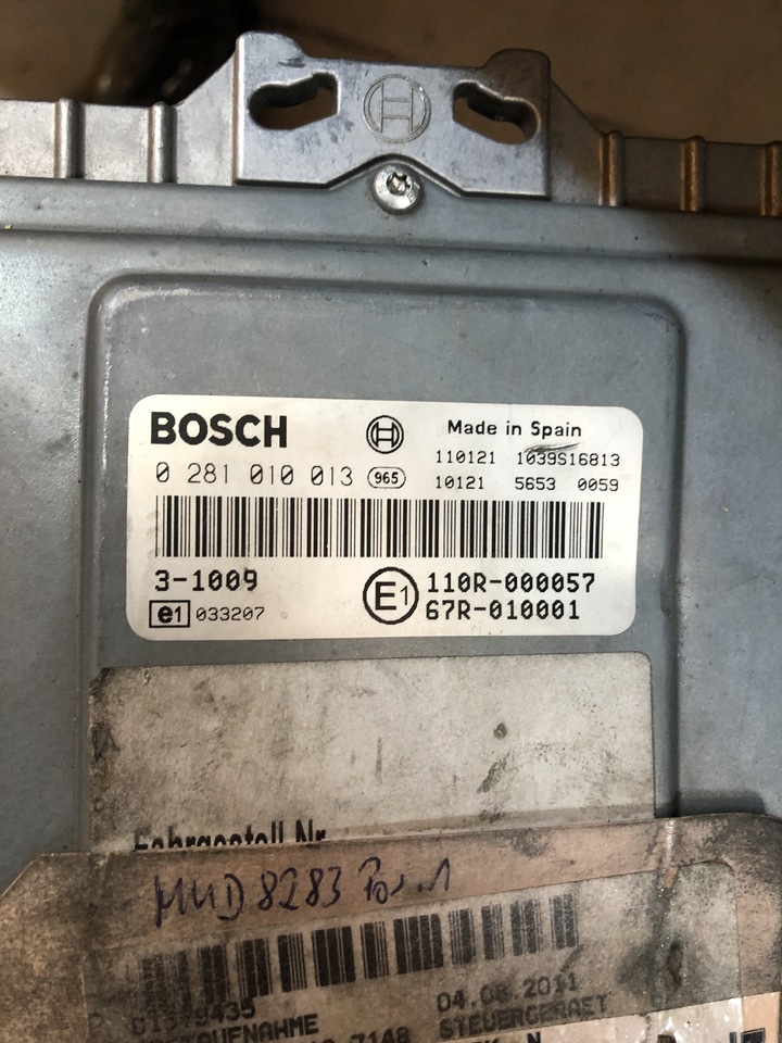 MAN TGA ENGINE CONTROL TGA - Bloc de gestion pour Camion: photos 4 MAN TGA ENGINE CONTROL TGA - Bloc de gestion pour Camion: photos 4