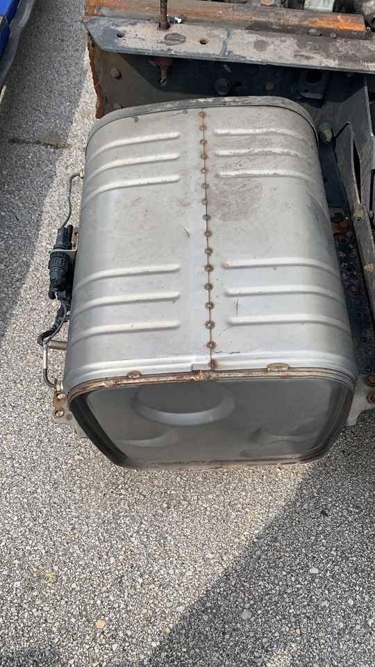 MERCEDES-BENZ ATEGO 1222 EURO 5 125L WITH NOX SENSOR - Catalyseur pour Camion: photos 1 MERCEDES-BENZ ATEGO 1222 EURO 5 125L WITH NOX SENSOR - Catalyseur pour Camion: photos 1