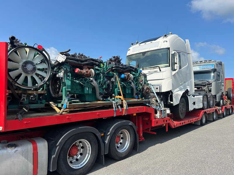 MEUSBURGER MTS-4 4-axles - Semi-remorque surbaissé: photos 2 MEUSBURGER MTS-4 4-axles - Semi-remorque surbaissé: photos 2