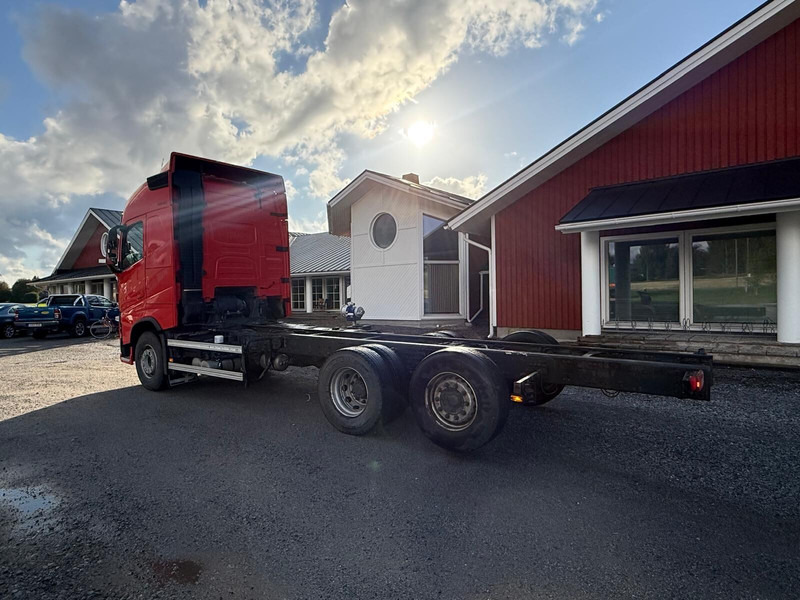 Volvo FH540 2019 - Châssis cabine: photos 5 Volvo FH540 2019 - Châssis cabine: photos 5