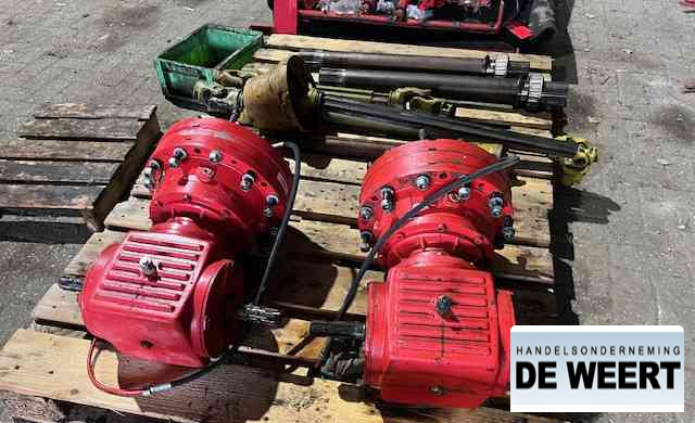 Trioliet tandwielkast , haakse aandrijving , trioliet mengwagen - Boîte de vitesse pour Machine agricole: photos 1 Trioliet tandwielkast , haakse aandrijving , trioliet mengwagen - Boîte de vitesse pour Machine agricole: photos 1