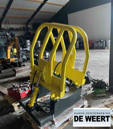 Digmag ronde balenklem + manitou snelwissel - Pinces pour Machine agricole: photos 4 Digmag ronde balenklem + manitou snelwissel - Pinces pour Machine agricole: photos 4