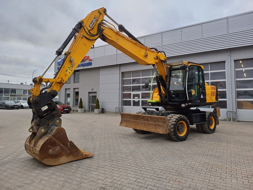 JCB JS175 - Pelle sur pneus: photos 2 JCB JS175 - Pelle sur pneus: photos 2