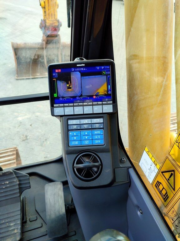 Pelle sur chenille Komatsu PC210LC-11: photos 11