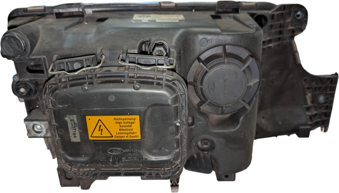 MAN TGX/TGS E6 XENON KOPLAMP GEBRUIKT LINKS 81251016713U - Feu avant pour Camion: photos 2 MAN TGX/TGS E6 XENON KOPLAMP GEBRUIKT LINKS 81251016713U - Feu avant pour Camion: photos 2