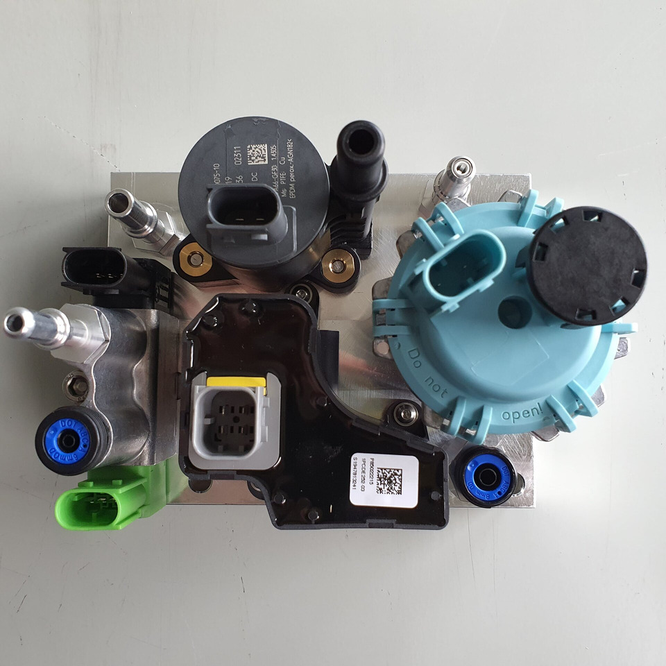 VOLVO FH4 ADBLUE POMP 85022215 + DEPOSIT - Système de carburant pour Camion: photos 2 VOLVO FH4 ADBLUE POMP 85022215 + DEPOSIT - Système de carburant pour Camion: photos 2