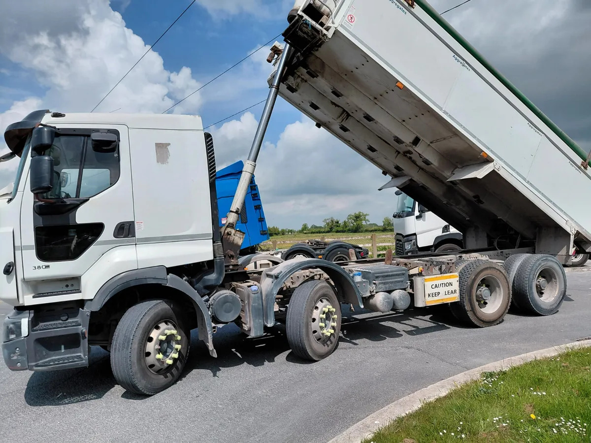 2014 Renault Premium Lander - Camion benne: photos 3 2014 Renault Premium Lander - Camion benne: photos 3