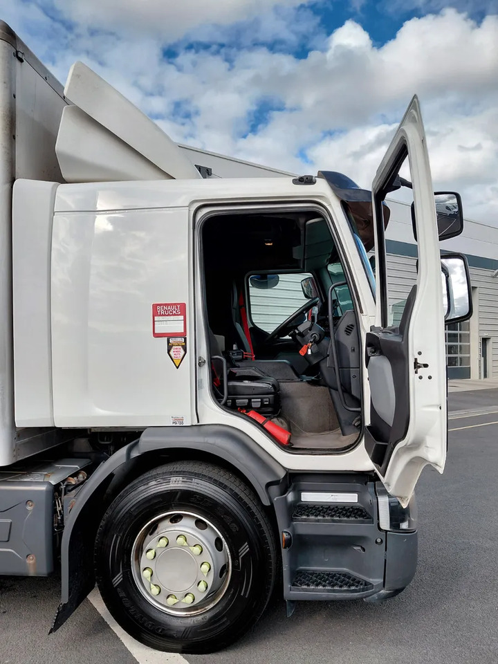 2019 Renault D18 Wide 4×2 18 Tonne - Camion fourgon: photos 3 2019 Renault D18 Wide 4×2 18 Tonne - Camion fourgon: photos 3