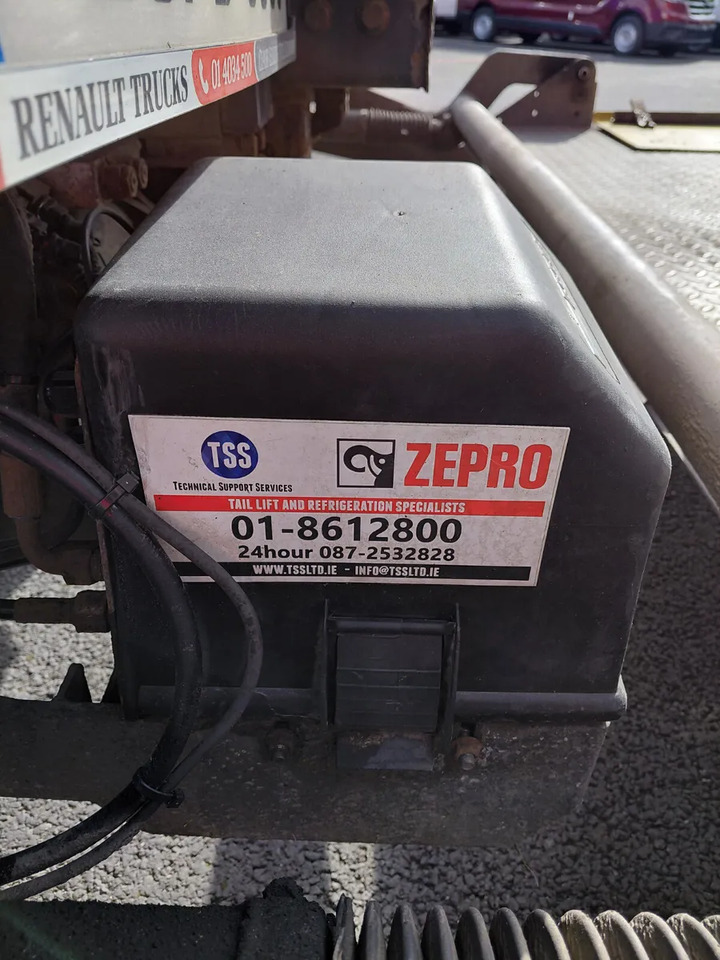 2019 Renault D18 Wide 4×2 18 Tonne - Camion fourgon: photos 4 2019 Renault D18 Wide 4×2 18 Tonne - Camion fourgon: photos 4