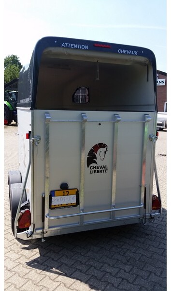 CHEVAL Liberte Gold Aluline + zadelkamer - Van chevaux: photos 4 CHEVAL Liberte Gold Aluline + zadelkamer - Van chevaux: photos 4
