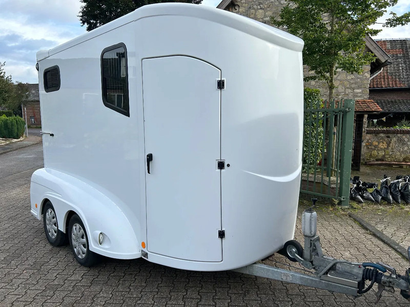 MTM MTM innovan - Van chevaux: photos 1 MTM MTM innovan - Van chevaux: photos 1