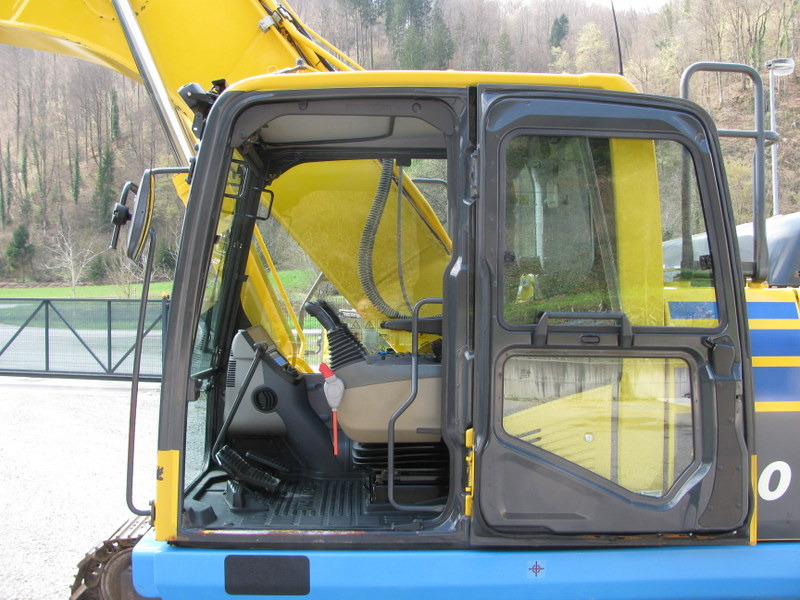 Pelle sur chenille KOMATSU PC240NLC-10 TOP condition: photos 20