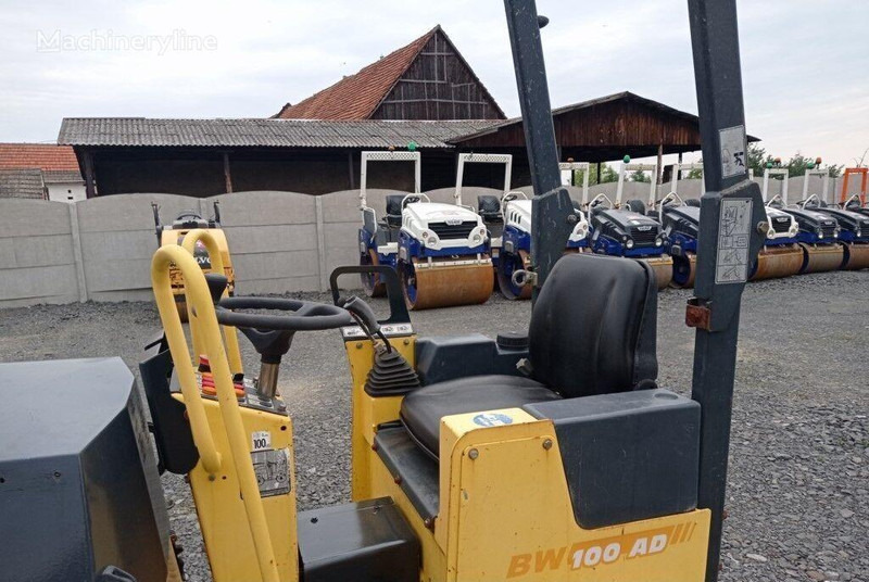 Compacteur Bomag BW 100 ADM-2 - Mini road roller: photos 8 Compacteur Bomag BW 100 ADM-2 - Mini road roller: photos 8