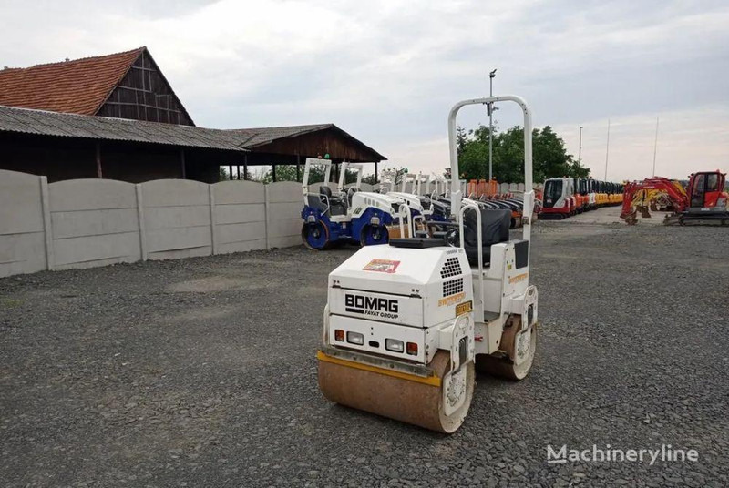 Bomag BW 100 Road roller - Compacteur: photos 4 Bomag BW 100 Road roller - Compacteur: photos 4