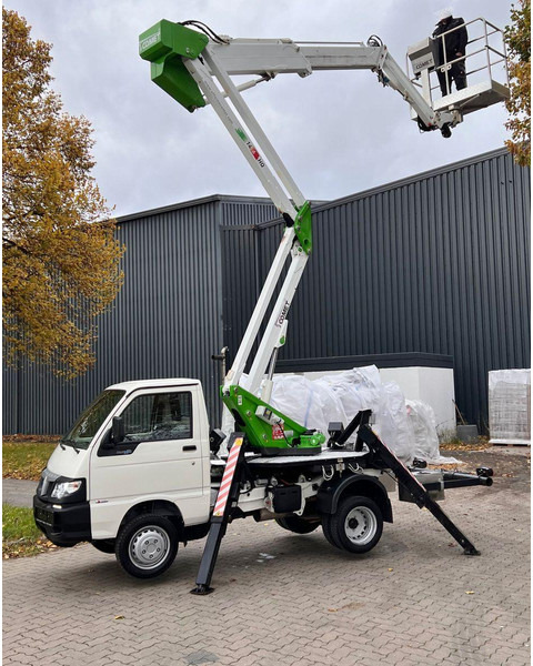 Piaggio Porter Maxxi COMET E50-2007 12 m - Camion, Camion grue: photos 3 Piaggio Porter Maxxi COMET E50-2007 12 m - Camion, Camion grue: photos 3