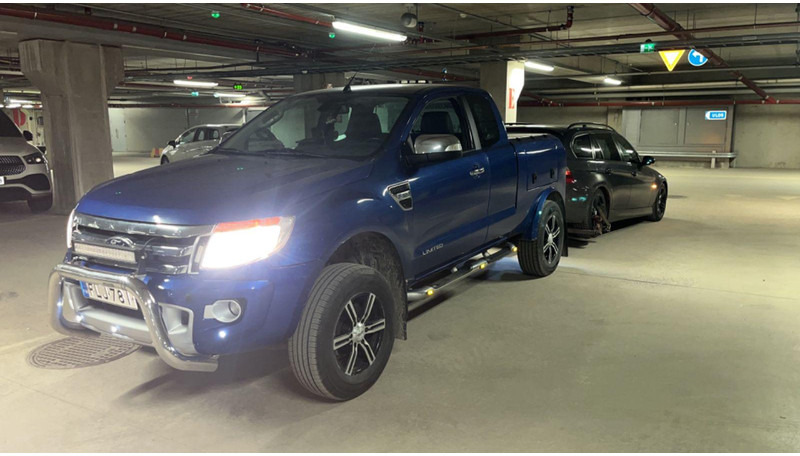 Ford 4x4 RANGER B licens - Voiture: photos 1 Ford 4x4 RANGER B licens - Voiture: photos 1