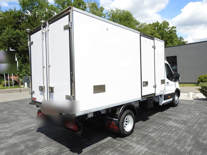 Ford TRANSIT CHŁODNIA KONTENER 0*C ZASILANIE 230V TEMPOMAT KLIMATYZAC - Utilitaire frigorifique: photos 3 Ford TRANSIT CHŁODNIA KONTENER 0*C ZASILANIE 230V TEMPOMAT KLIMATYZAC - Utilitaire frigorifique: photos 3