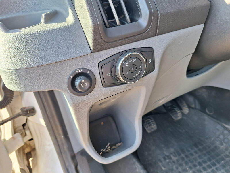 Fourgon grand volume, Utilitaire double cabine Ford Transit 330 2,0 tdci - doka koffer 7 personal: photos 16 Fourgon grand volume, Utilitaire double cabine Ford Transit 330 2,0 tdci - doka koffer 7 personal: photos 16