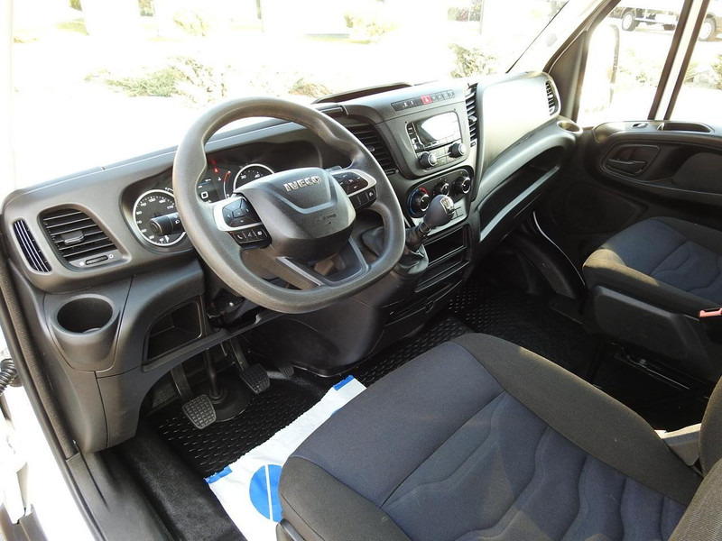 Iveco DAILY 35C14 WYWROTKA PODWÓJNA KABINA DOKA 6 MIEJSC TEMPOMAT KLIM - Utilitaire benne, Utilitaire double cabine: photos 2 Iveco DAILY 35C14 WYWROTKA PODWÓJNA KABINA DOKA 6 MIEJSC TEMPOMAT KLIM - Utilitaire benne, Utilitaire double cabine: photos 2