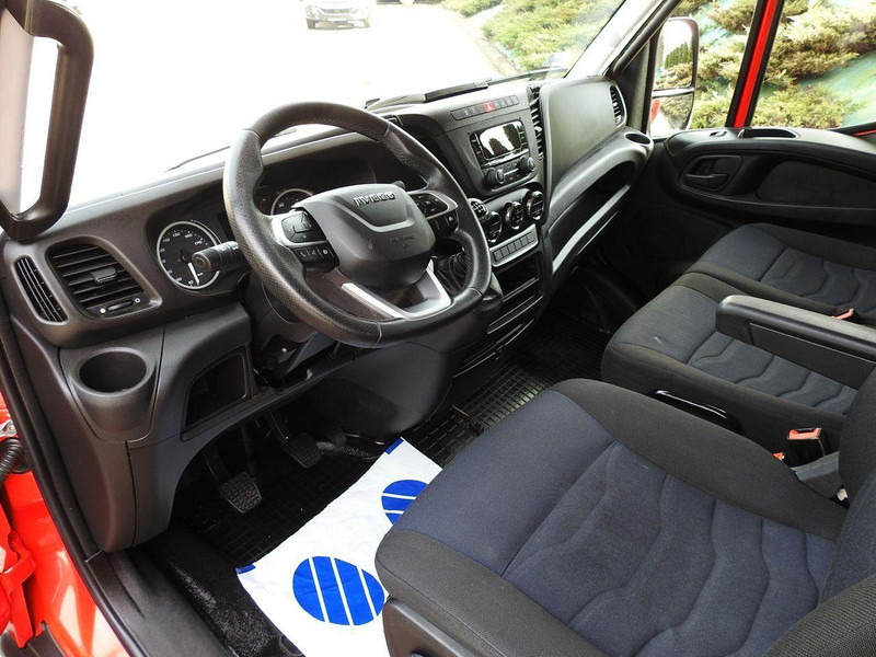 Iveco DAILY 35S18 PLANDEKA 10 PALET WEBASTO KLIMATYZACJA TEMPOMAT LEDY - Camion fourgon: photos 2 Iveco DAILY 35S18 PLANDEKA 10 PALET WEBASTO KLIMATYZACJA TEMPOMAT LEDY - Camion fourgon: photos 2