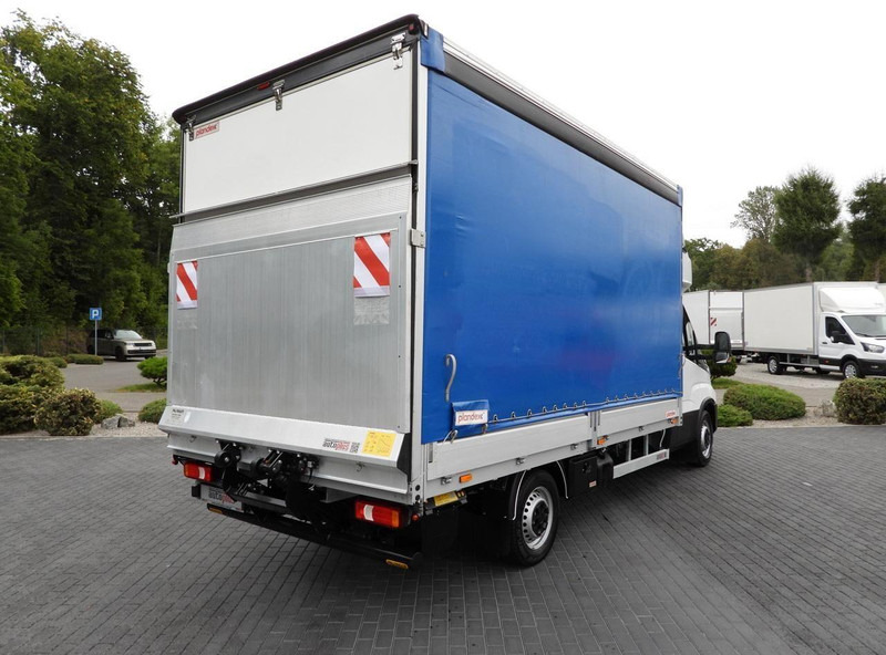 Iveco DAILY 35S18 PLANDEKA WINDA 8 PALET WEBASTO TEMPOMAT LEDY KLIMATY - Utilitaire rideaux coulissants (PLSC): photos 3 Iveco DAILY 35S18 PLANDEKA WINDA 8 PALET WEBASTO TEMPOMAT LEDY KLIMATY - Utilitaire rideaux coulissants (PLSC): photos 3