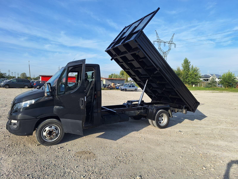 Iveco Daily 35-130 - 3 sided Tipper - Utilitaire benne: photos 2 Iveco Daily 35-130 - 3 sided Tipper - Utilitaire benne: photos 2