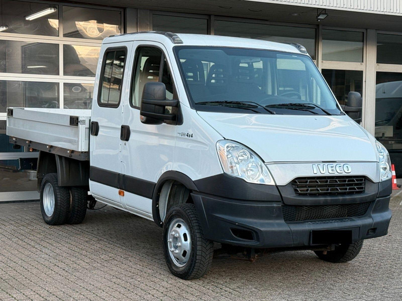 Iveco Daily 35C15 flatbed - Utilitaire plateau, Utilitaire double cabine: photos 3 Iveco Daily 35C15 flatbed - Utilitaire plateau, Utilitaire double cabine: photos 3