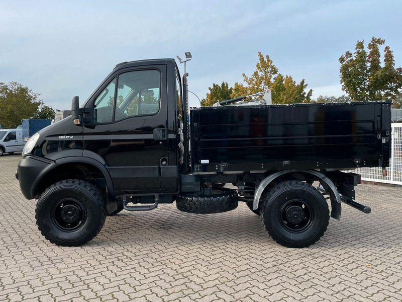 Iveco Daily 35S17 Flatbed 4x4 - Utilitaire plateau: photos 2 Iveco Daily 35S17 Flatbed 4x4 - Utilitaire plateau: photos 2