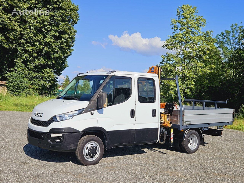 Iveco Daily 35c-15 Doka flatbed + crane Effer - Utilitaire plateau, Utilitaire double cabine: photos 1 Iveco Daily 35c-15 Doka flatbed + crane Effer - Utilitaire plateau, Utilitaire double cabine: photos 1