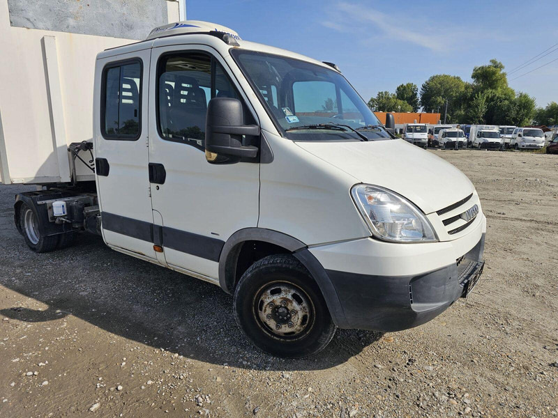 Iveco Daily 40 C 15 double cabine - BE Mini Trekker - SZM - 3.5t - Tracteur routier BE, Utilitaire double cabine: photos 1 Iveco Daily 40 C 15 double cabine - BE Mini Trekker - SZM - 3.5t - Tracteur routier BE, Utilitaire double cabine: photos 1